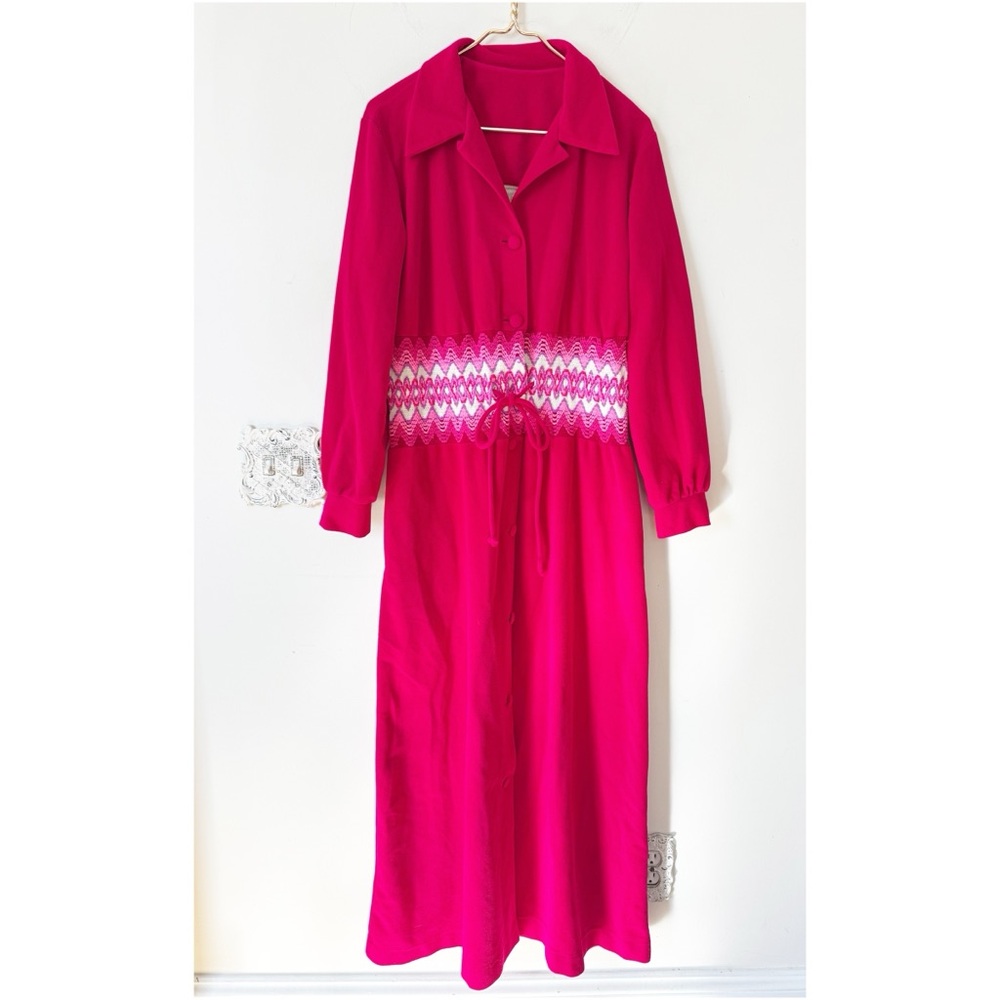 Vintage 60s 70s Van Raalte Hot Pink Velour Robe Maxi House Dress Crochet Waist L